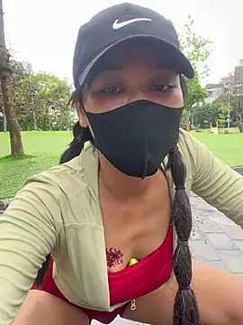 HoneyNana2000 live cam preview