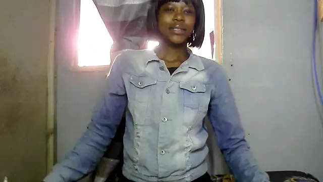 Ebony_cutieX