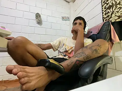 Max_TheHorseDick