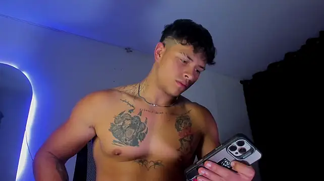 Dominic_Biker__ webcam