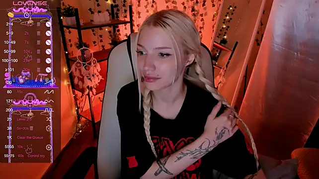 AnyaTaylor_ webcam