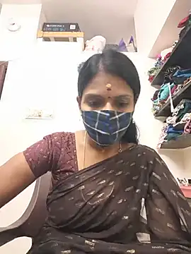 Tamil_Yalini12 live cam on StripChat