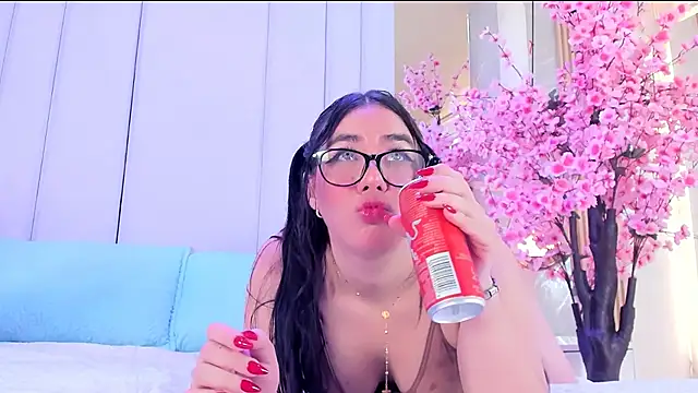 TessaCooper1 webcam