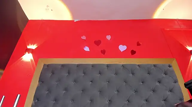 YayaHilton webcam