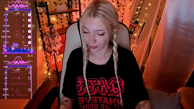 AnyaTaylor_ webcam