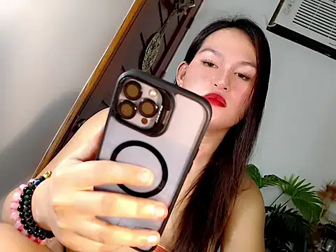 Miss_twinny21 webcam
