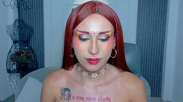 auravg live cam on StripChat