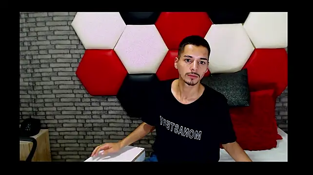 Thristan05 webcam