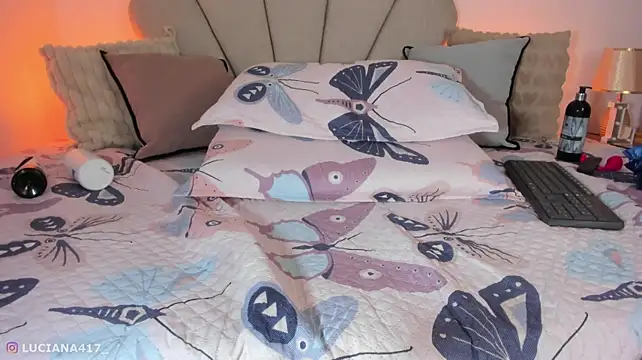 _luuciana_ webcam