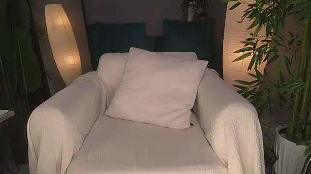 Milana_Sapphire webcam