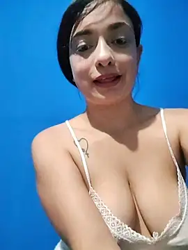 Evelyn_pink1