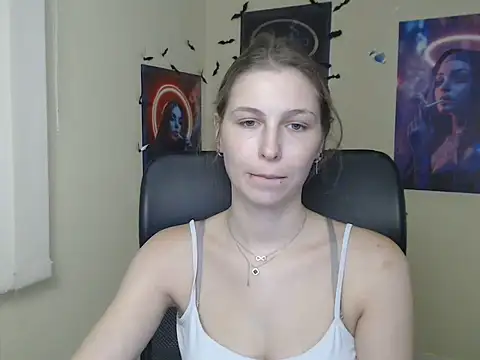 StrangerGi webcam