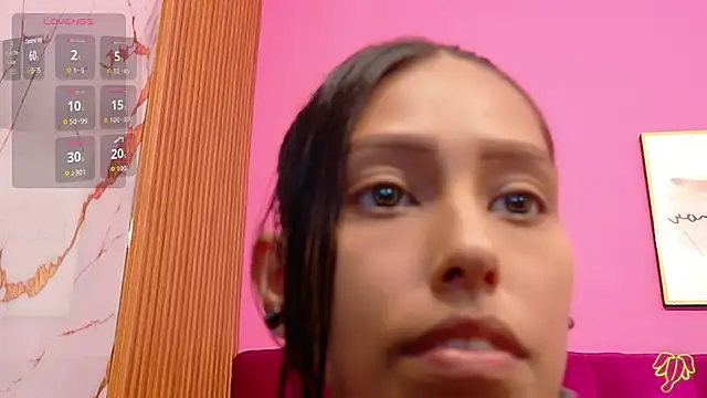 yourcuteneighbourr webcam