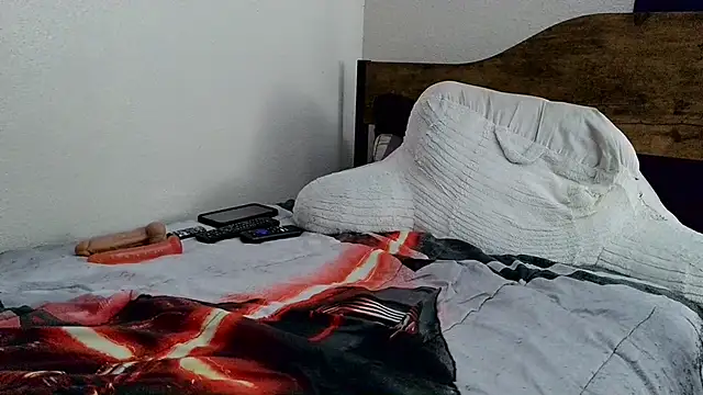 Midnight_Fun6969 webcam