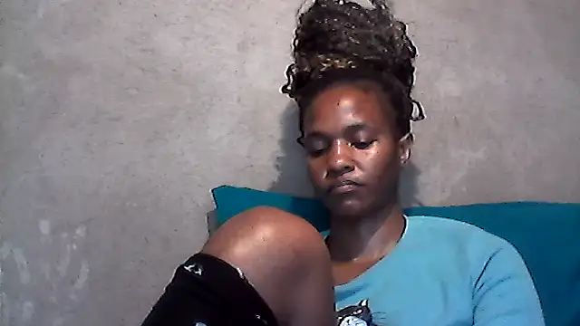 sexybigass31 webcam