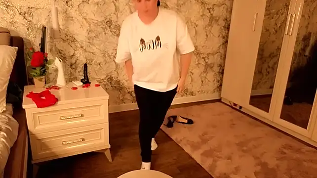 Juliamills webcam