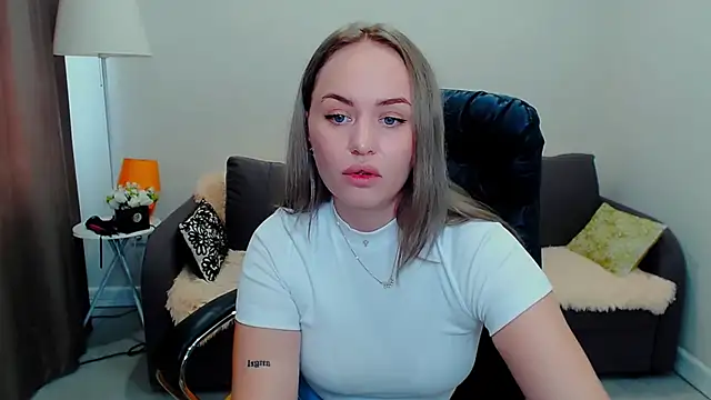 LiluMoon__ webcam