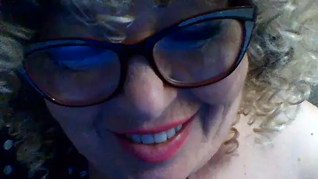 Milaniya606 webcam