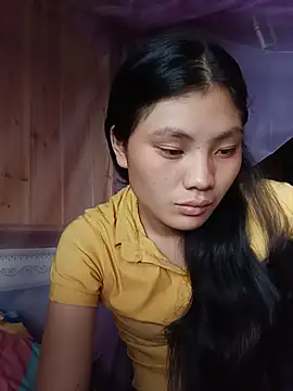 Hilary-123 webcam