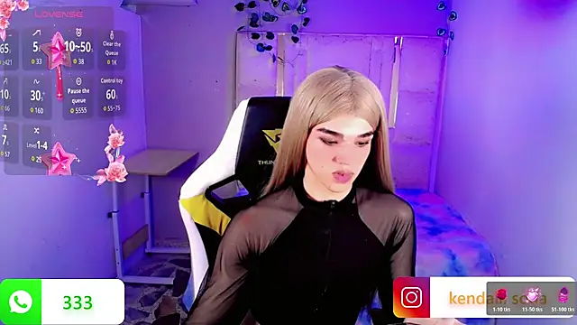 Sophiaa_doll_ webcam