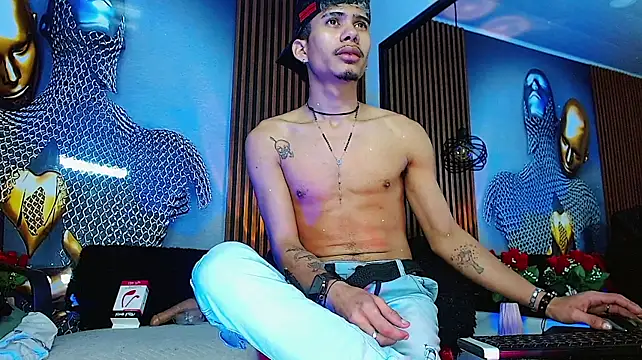 Skinny_cute_Alyer webcam