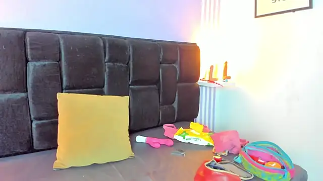Naya_Ariam webcam