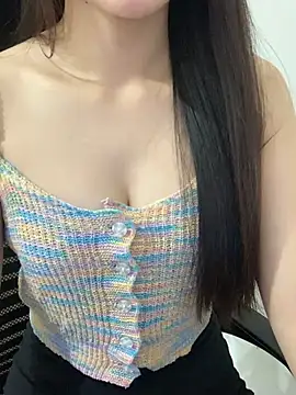 Lilie22 webcam