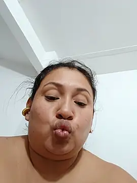 Hot_bella12 webcam