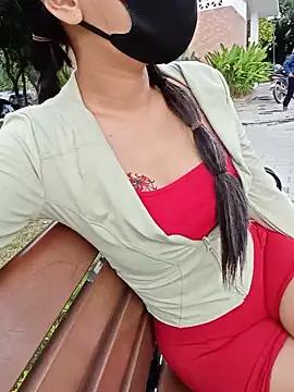HoneyNana2000 webcam