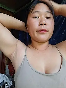 Lynnaz live cam on StripChat