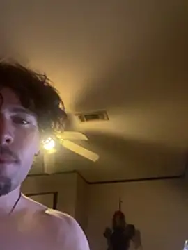 BwcEliiii live cam on StripChat