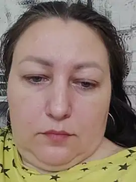 Rini333 в эфире на Stripchat