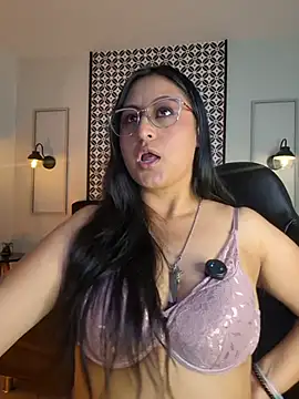 Amber_gold_ webcam