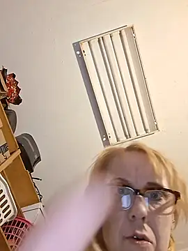 mollyrichxxx webcam