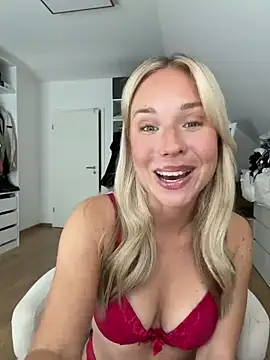 celis_secret webcam