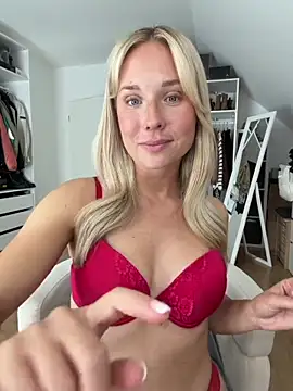 celis_secret live cam preview