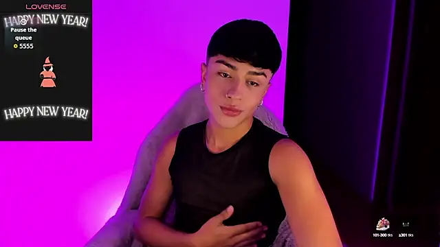 Matheewx_m live cam on StripChat