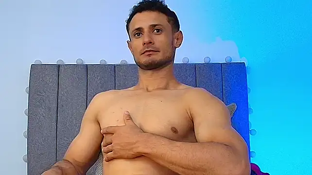 Adonys_Lewis_ webcam