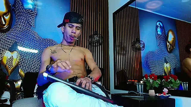 Skinny_cute_Alyer webcam