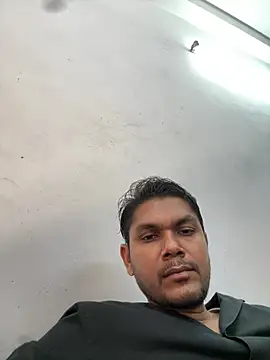 Mactroy7 live cam on StripChat