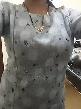 shalini-love webcam