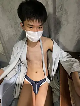 Zhang_yiovo webcam