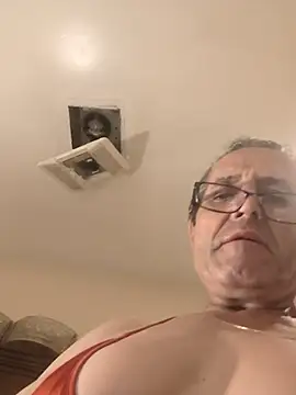 bobby69cock webcam