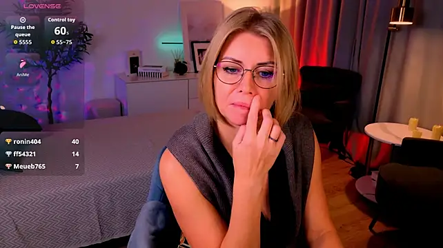 Annie_Light webcam