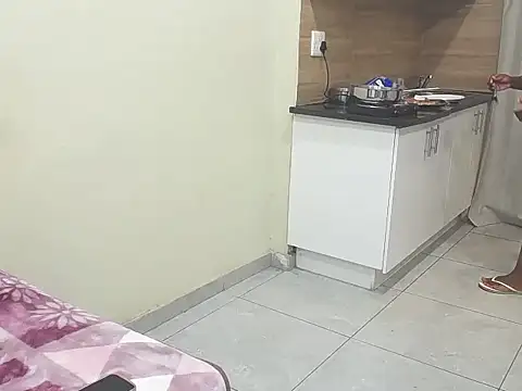 INNOCENTSLUT webcam