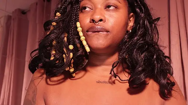 justnala_ webcam
