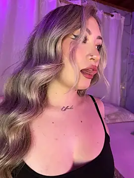 Lally_Valencia__