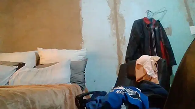 Nicky52 webcam