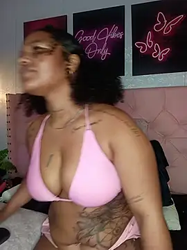 tanisha__lux webcam
