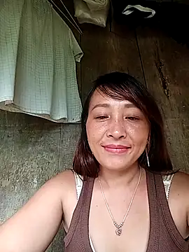 Angelina-Luxxy webcam